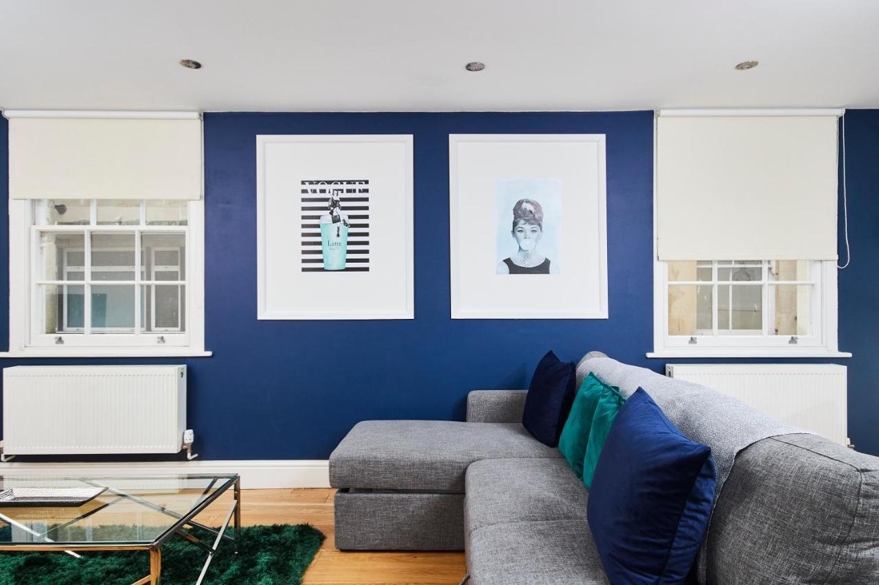 Apartment Striking Monroe Suite! *