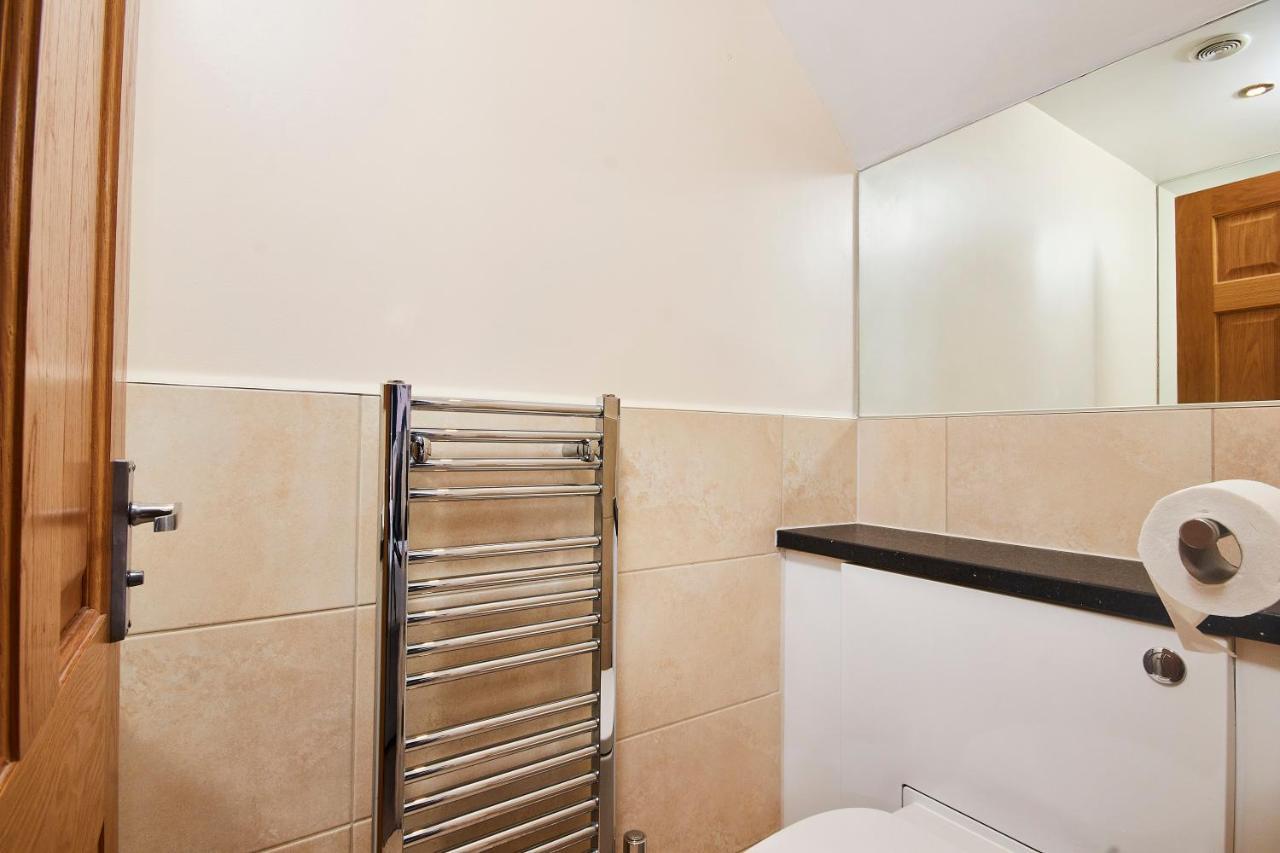 Striking Monroe Suite!