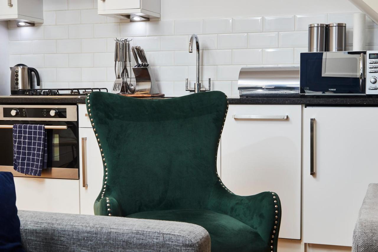 Striking Monroe Suite! Apartment